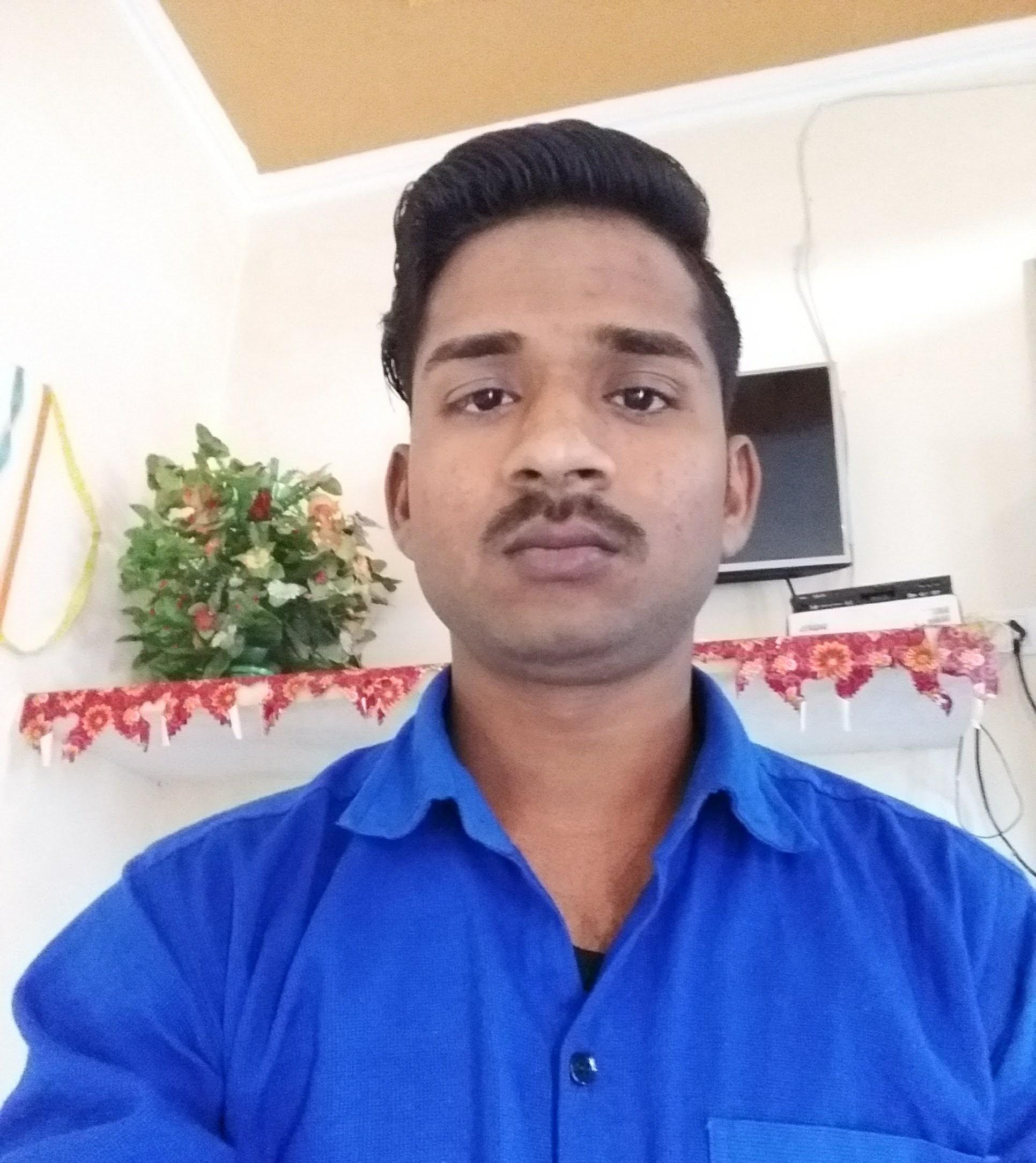 Santosh Lodhi — LIC Agent in Gwalior