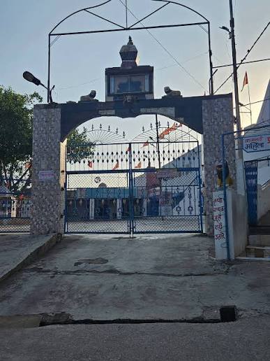 Mata Vaishno Devi Mandir (Chhoti Vaishno Devi), Gwalior photo 4